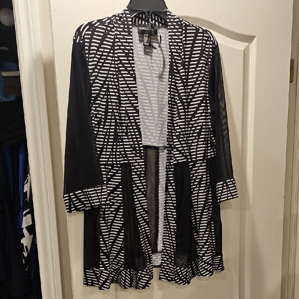 Frank Lyman Design Monochrome Patterned Cardigan